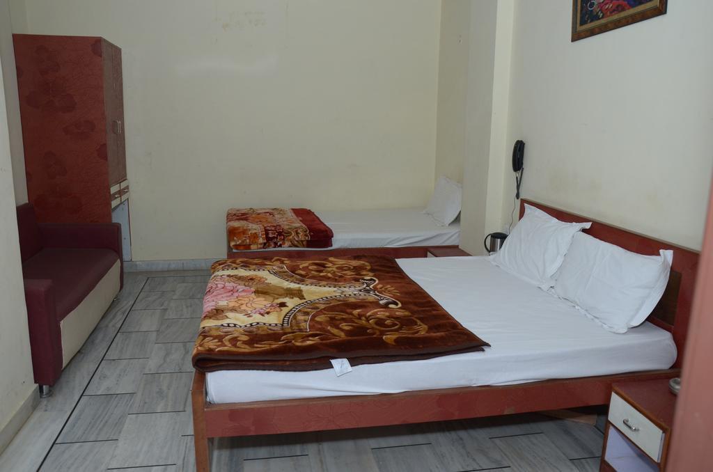 Oyo 15242 Hotel Rathi Palace Jaipur Chambre photo