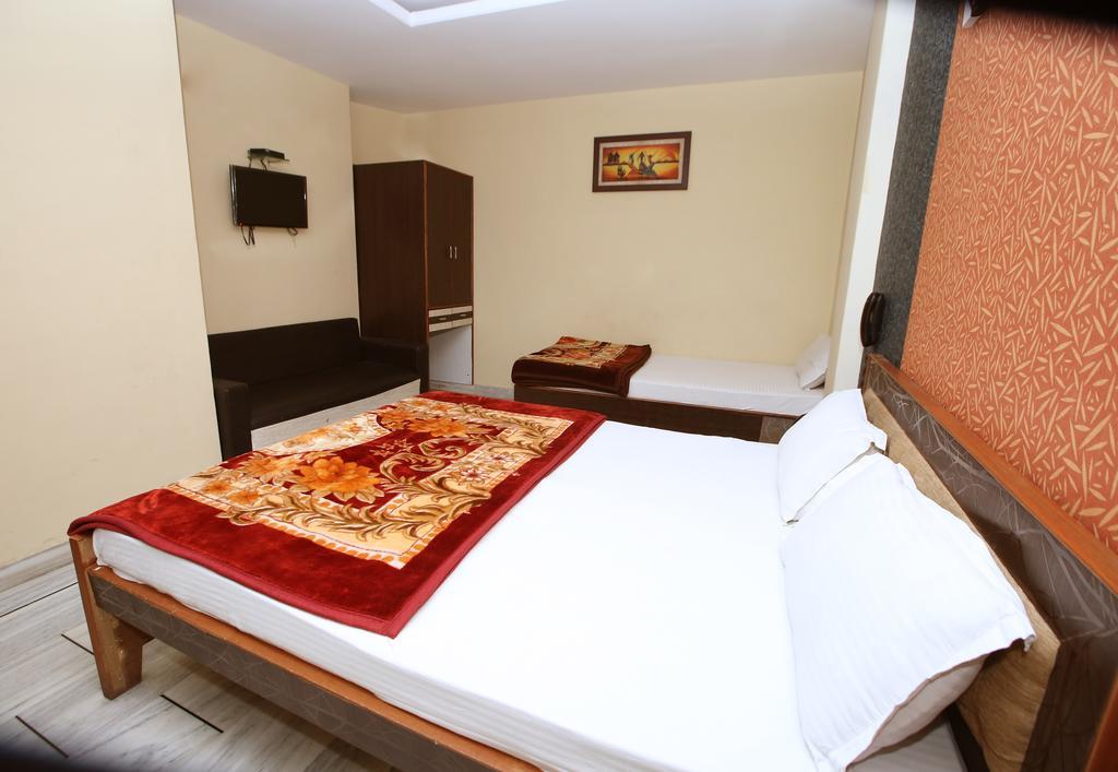 Oyo 15242 Hotel Rathi Palace Jaipur Extérieur photo